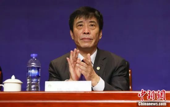 成人免费在线播放视频